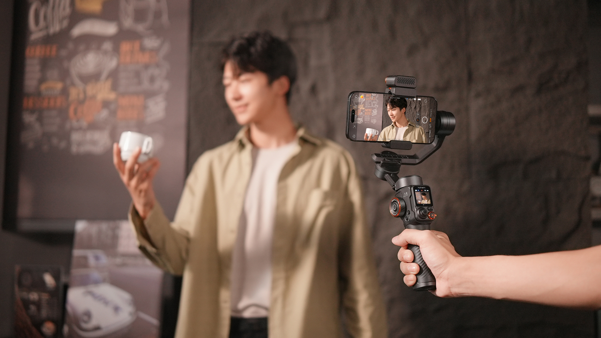 Hohem iSteady M7 AI Tracking Smartphone Gimbal Stabilizer Hohem iSteady M7 AI Tracking Smartphone Gimbal Stabilizer