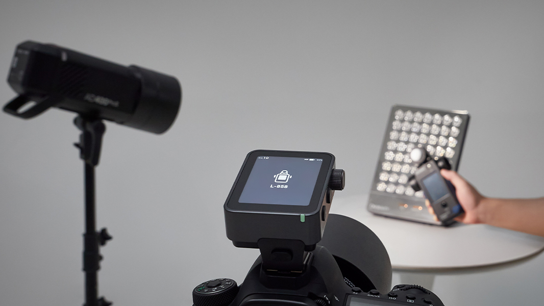 Godox X3Pro C Touchscreen TTL Wireless Flash Trigger Godox X3Pro C Touchscreen TTL Wireless Flash Trigger