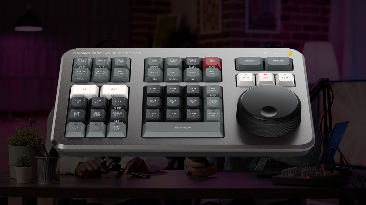 Blackmagic Design DaVinci Resolve Speed Editor with Studio Software Blackmagic Design DaVinci Resolve Speed Editor with Studio Software