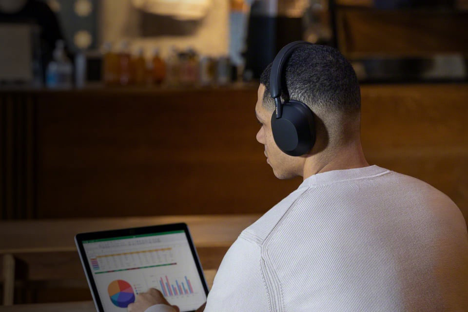 Sony WH-1000XM5 Noise-Canceling Wireless Over-Ear Headphones Sony WH-1000XM5 Noise-Canceling Wireless Over-Ear Headphones