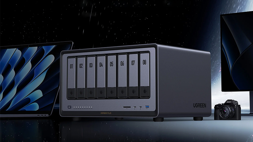 UGREEN NASync DXP8800 Plus 8 Bay NAS Enclosure UGREEN NASync DXP8800 Plus 8 Bay NAS Enclosure