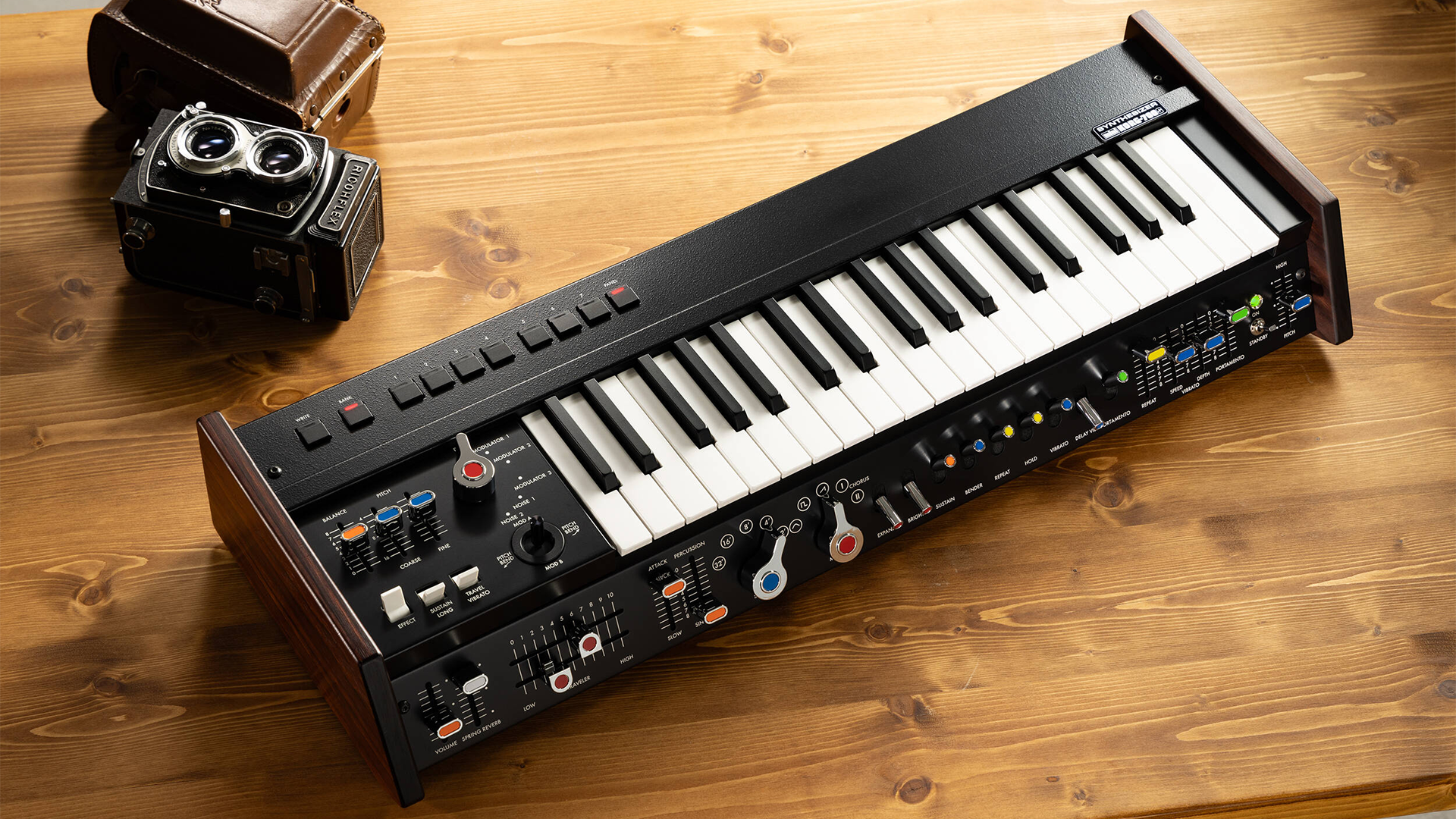 Korg miniKORG 700SM Analog Performance Synthesizer Korg miniKORG 700SM Analog Performance Synthesizer